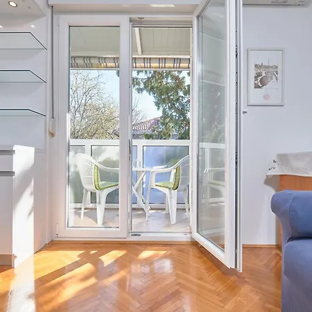 Apartment Andrea Mit Stadtblick
